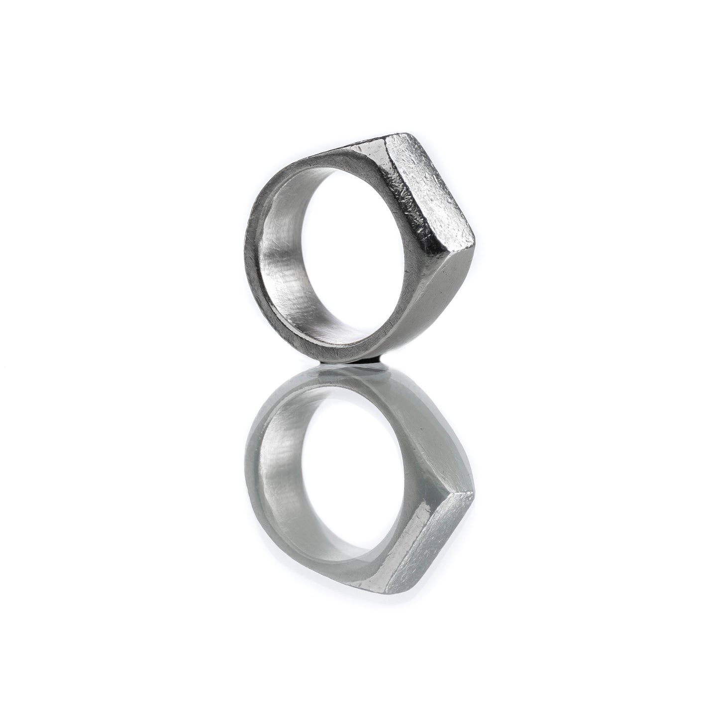 Ring Signet Clear Cut